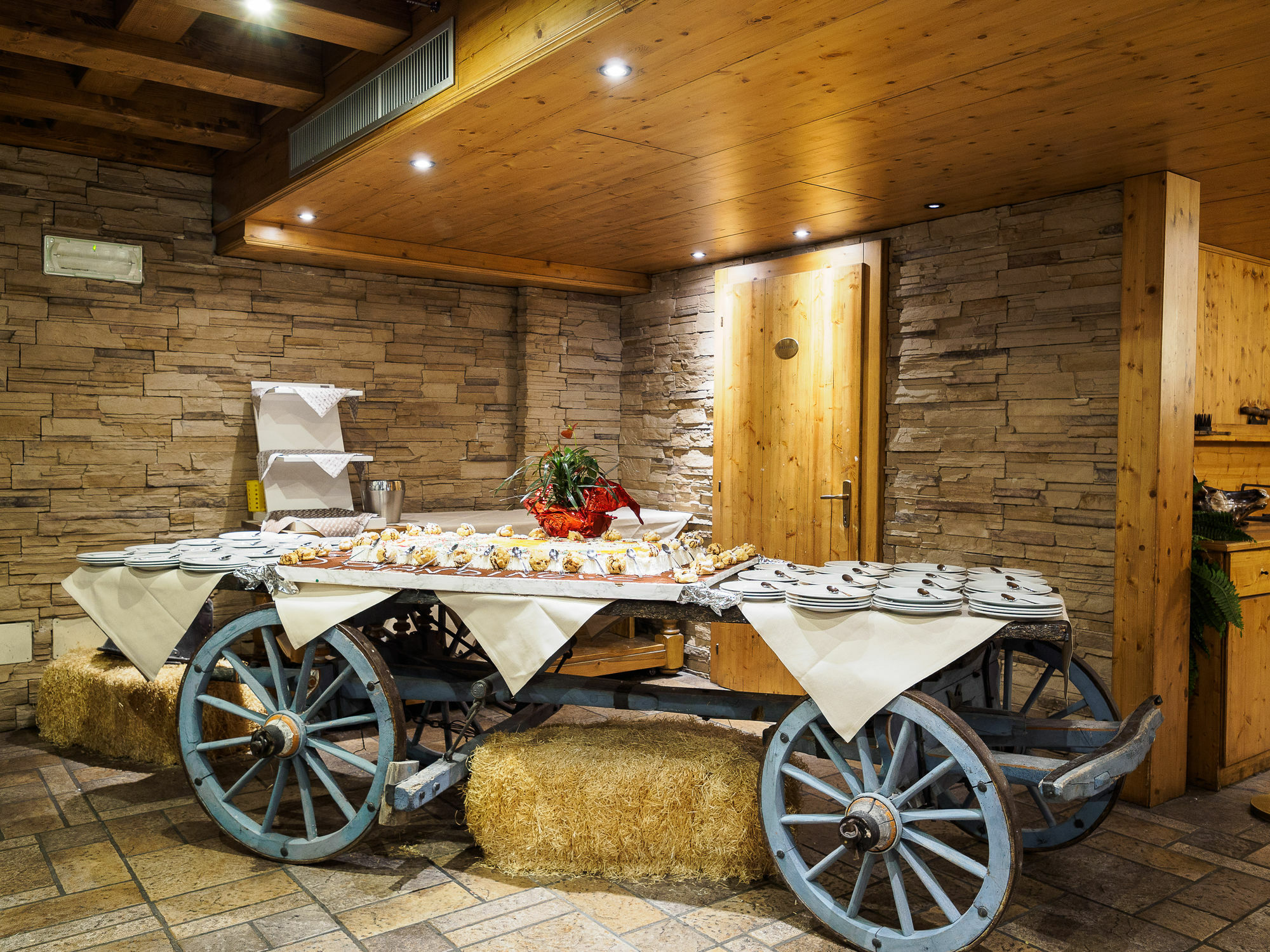 Hotel Piandineve Passo del Tonale Exteriér fotografie